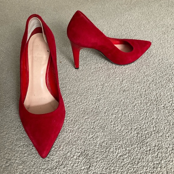 COPY - Red suede stilettos - Picture 1 of 8